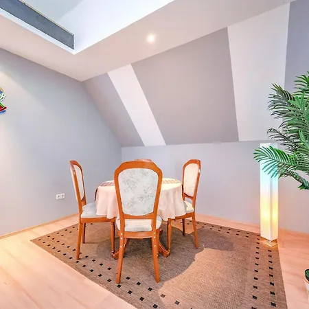 Madfeld Retreat, Cleaning Included Casa vacanze *